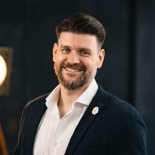 Sebastian Scheplitz, founder of Deckmetric and Shepard&Young